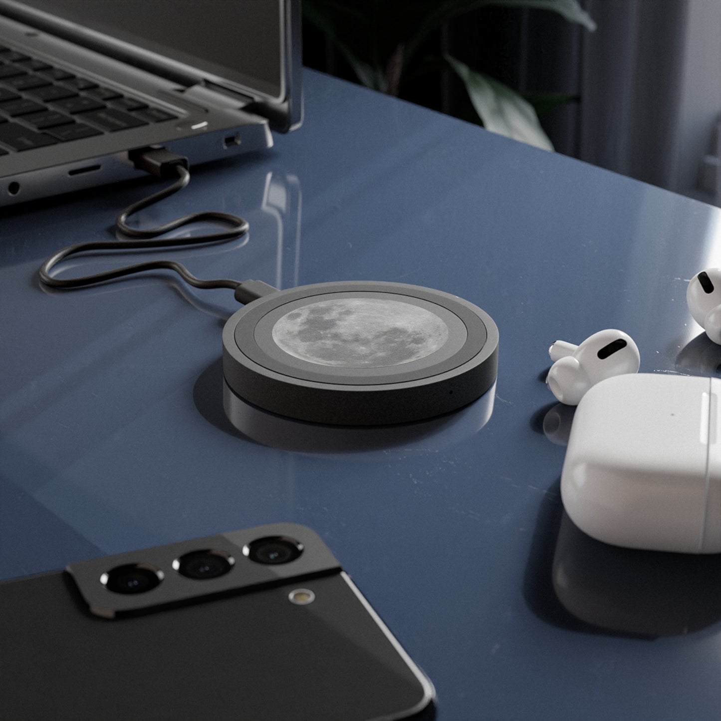 Moon Ring Wireless Charging Pad — Blue Circle Qi Charger