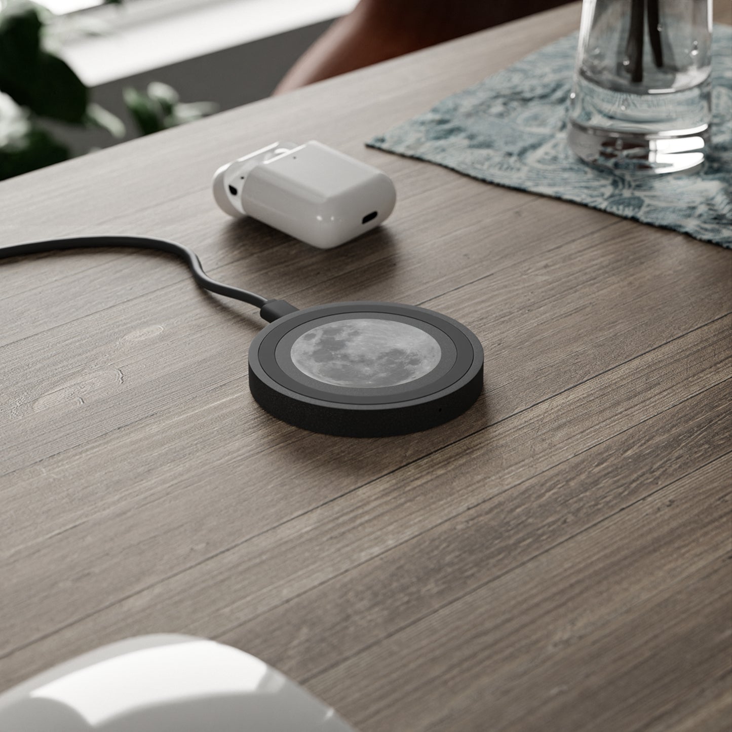 Moon Ring Wireless Charging Pad — Blue Circle Qi Charger