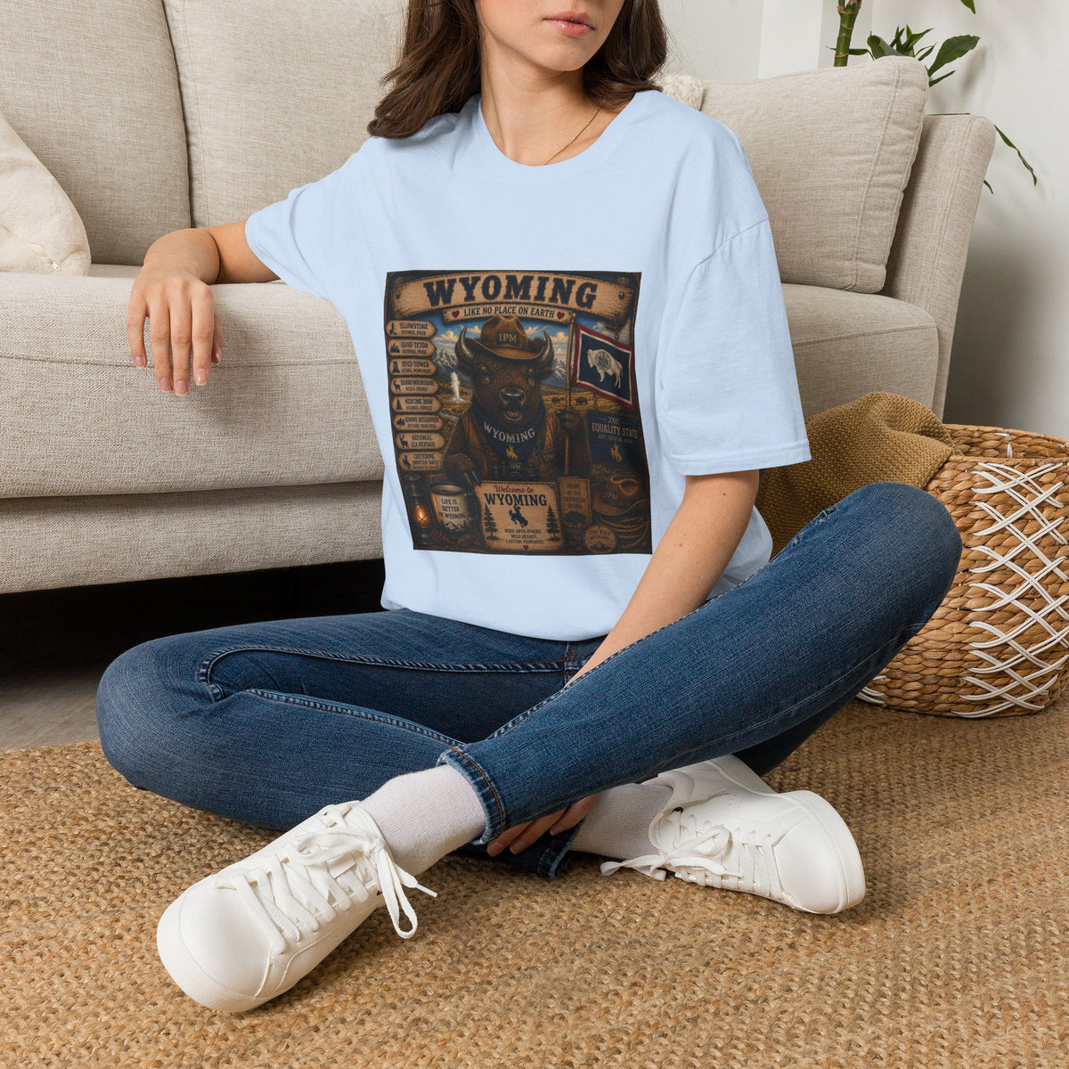 Wyoming Buffalo Vintage Graphic T‑Shirt — 'Wyoming: Like No Place on Earth' State Pride