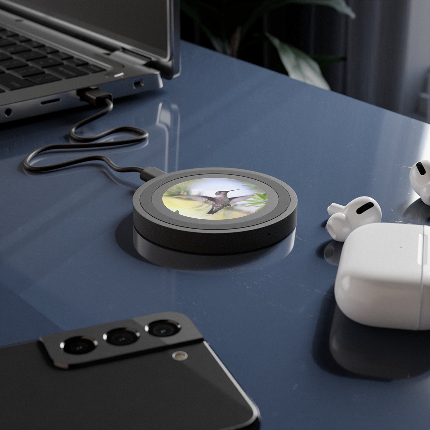 Hummingbird Wireless Charging Pad — Fast Qi Phone Charger with Blue Accent